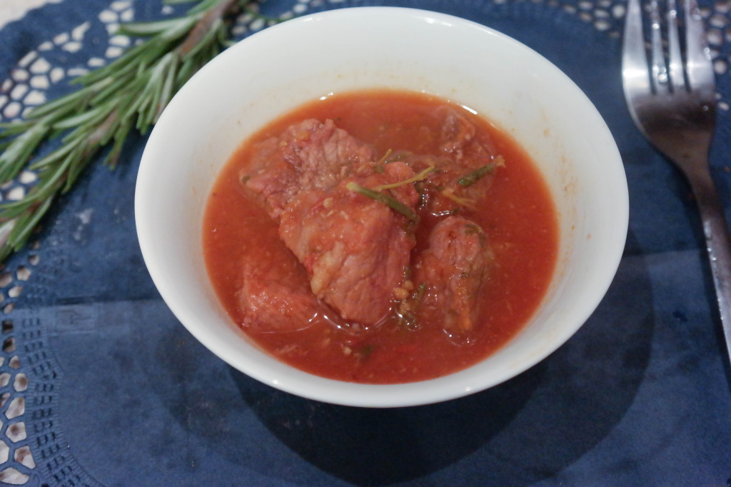 Мясо по итальянски в томатном соусе